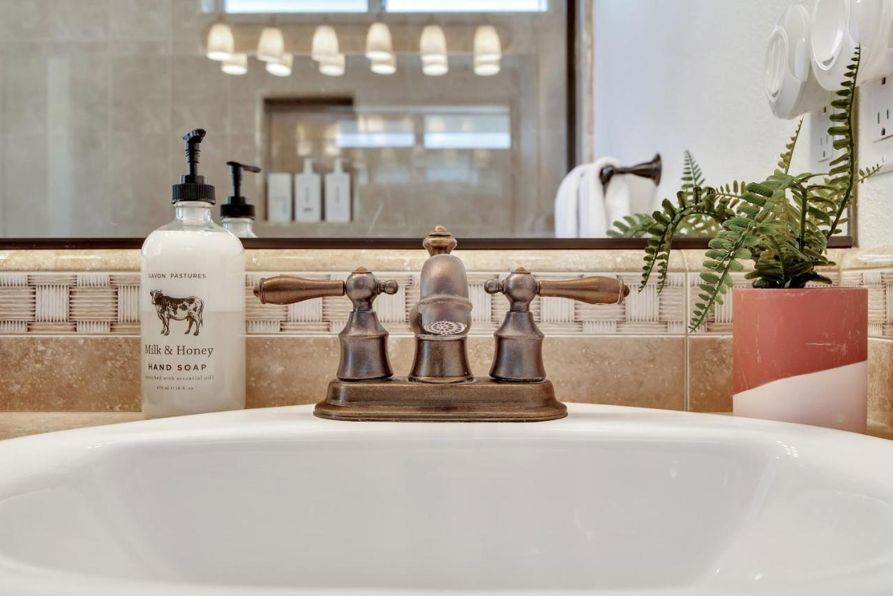 Villa Downtown Paso: Sip N Sleepz 3 Bed/2.5 Bath El Paso de Robles Exterior foto